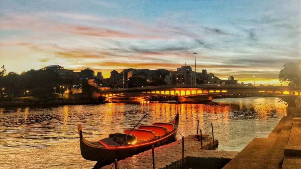 高雄．愛河貢多拉．遊河船票